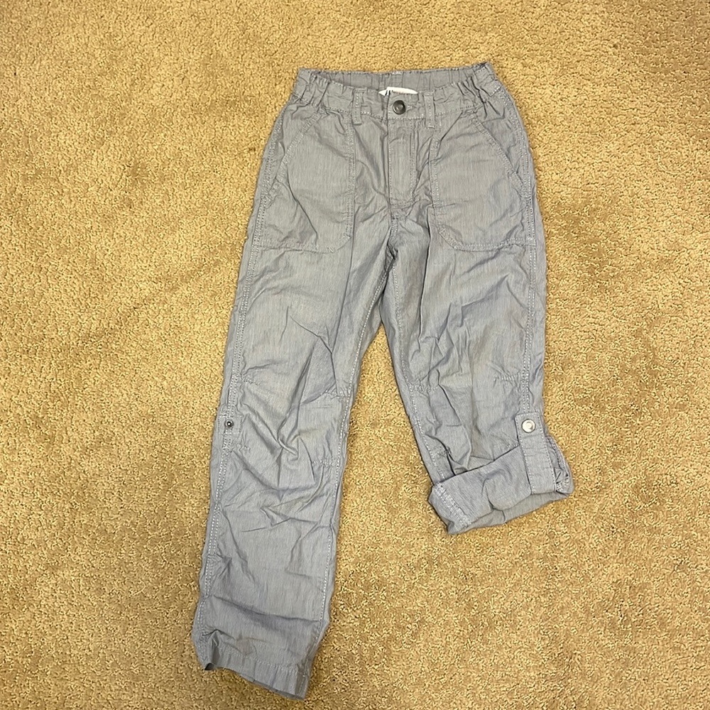 Boys seersucker H&M convertible pants/ capris, size 7-8